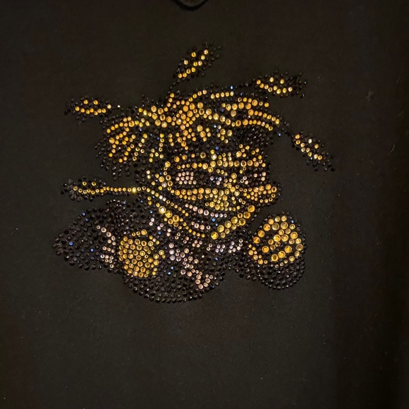 Wichita State University Women’s Shirt - Picture 2 of 4